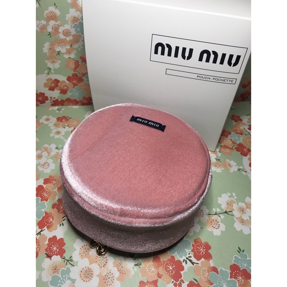 Miu Miu Pink velvet Round mini wristlet zipper pouch Gold hardware chain NEW nib